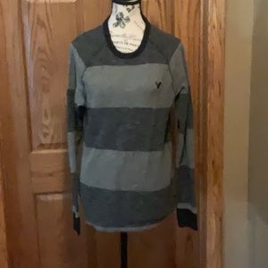 AE Men’s Classic Fit Thermal Gray Sweater size M